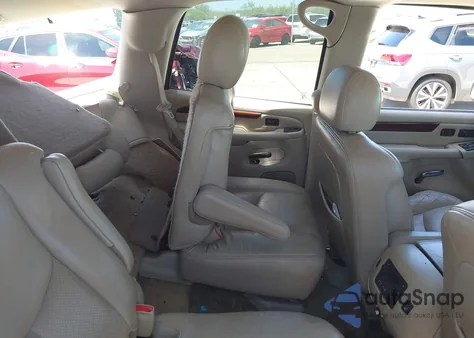 2003 Cadillac Escalade Luxury z USA, uszkodzony, nr VIN 1GYEC63T23R296848